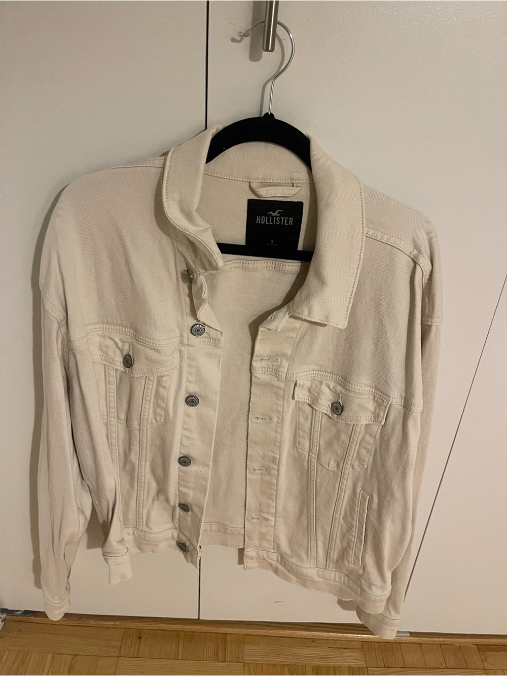 Hollister Cream Button-Front Denim Jacket